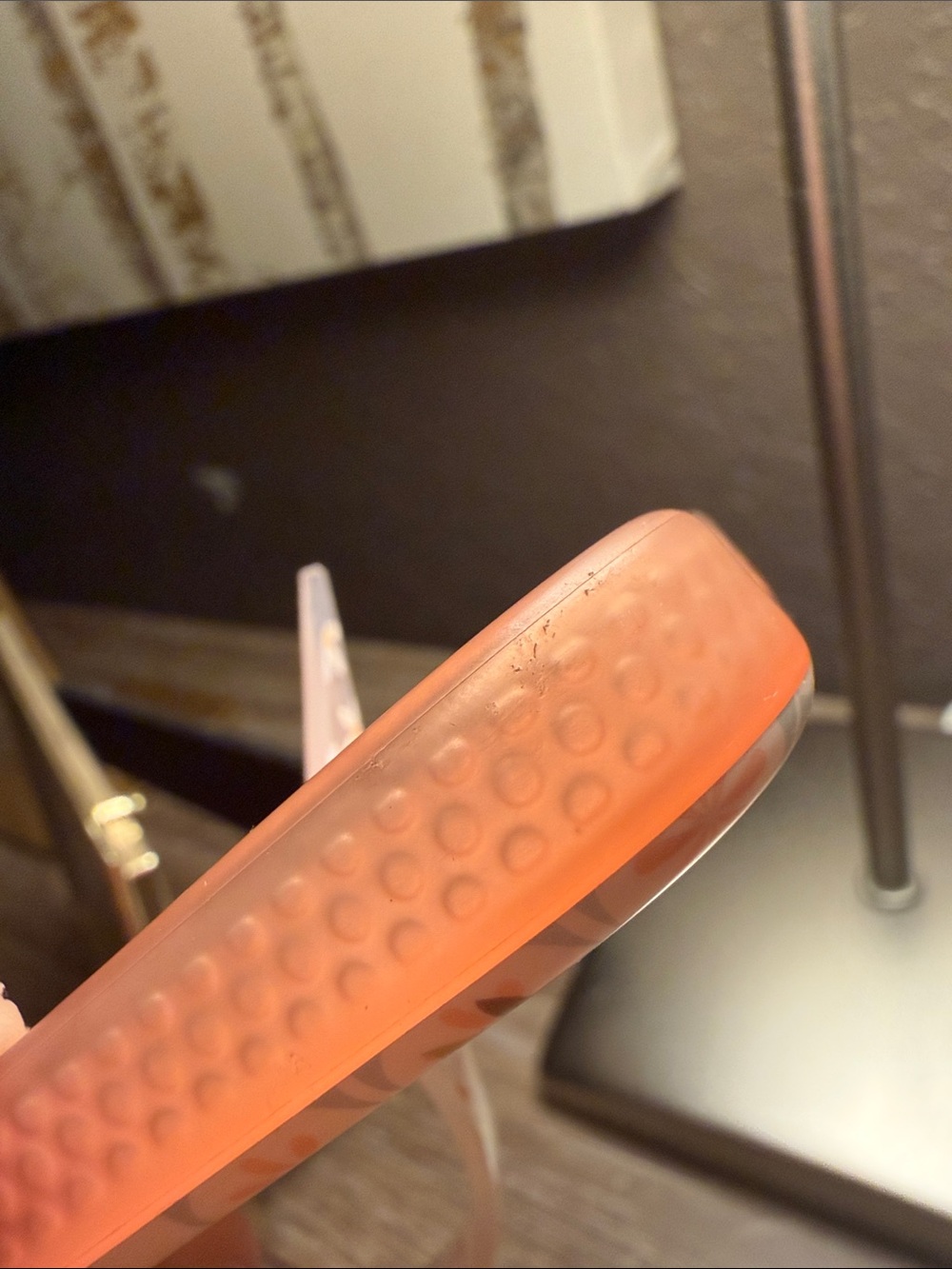 Loopy Case Orange Blossom x Amber Massey, iPhone 17 Lefty - Picture 7 of 7